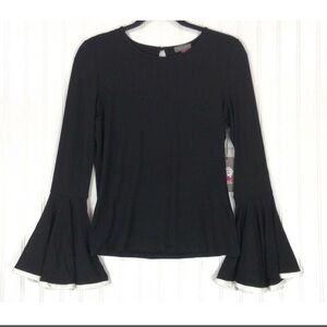 Vince Camuto top tipped bell sleeve A4062